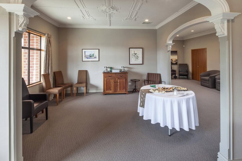 Kennedy Lounge 2