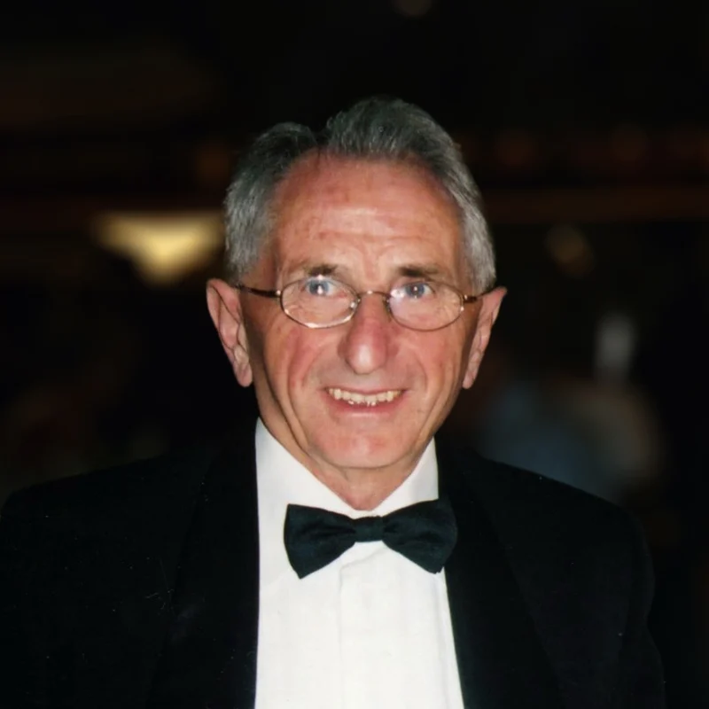 Desmond Allan (Des) Scott