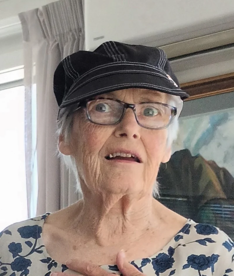 Elaine Elizabeth Wooliscroft