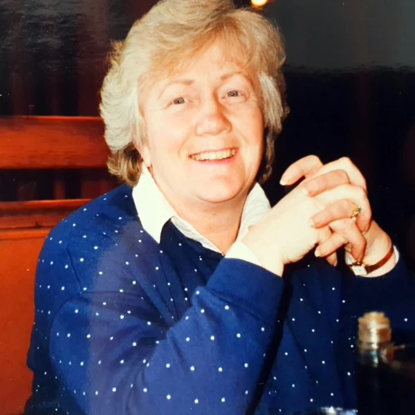 Isobel (nee Gillon) Bouman