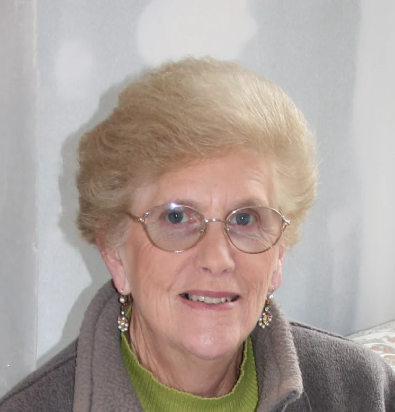 Barbara Joan Hendry